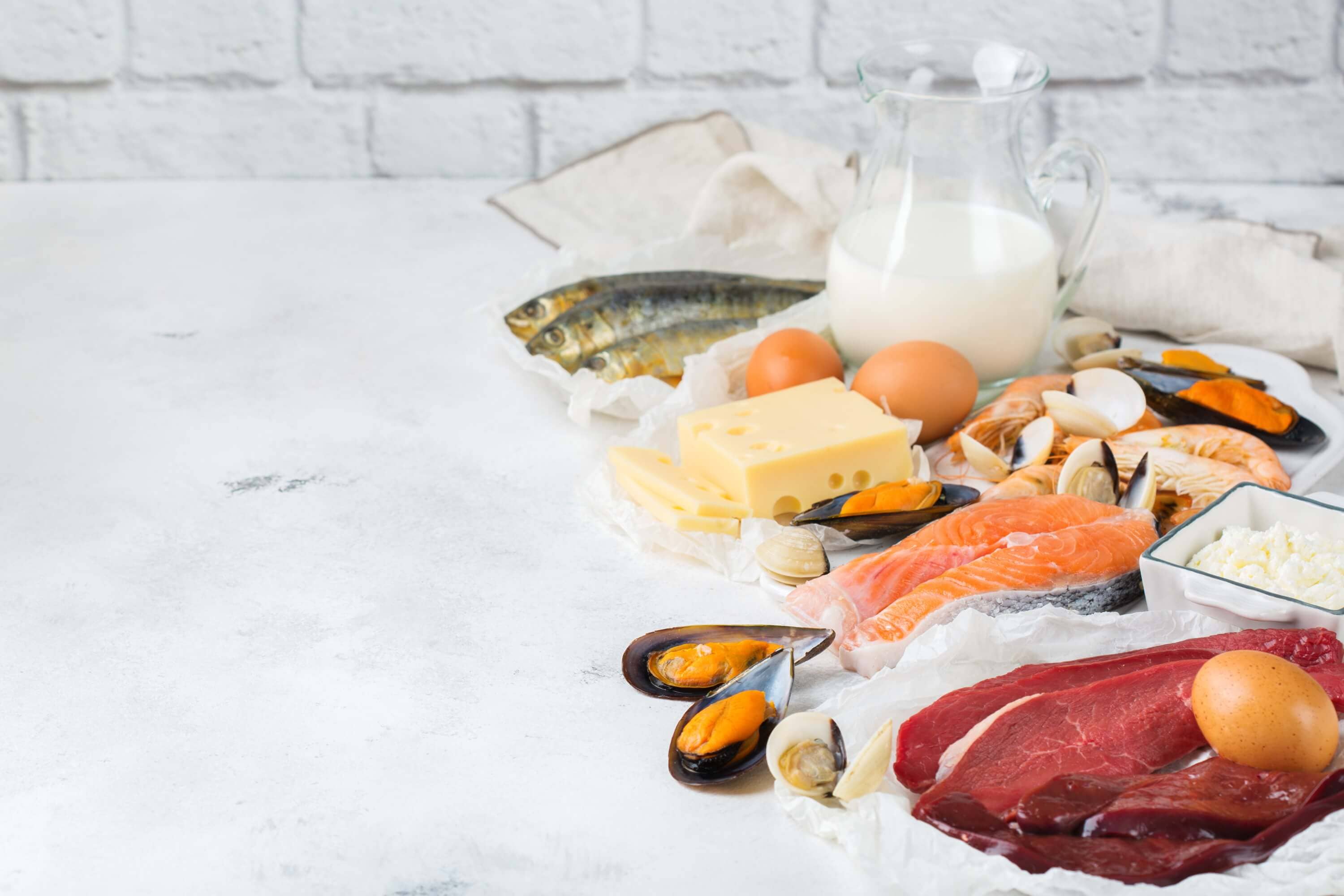  Vitamine B12: <br>Bienfaits, symptômes de carence et traitement 